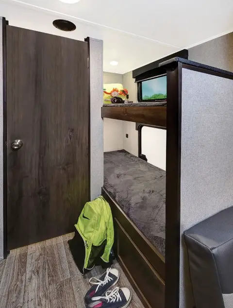 best travel trailers under 3000 lbs with bunk beds and a bathroom