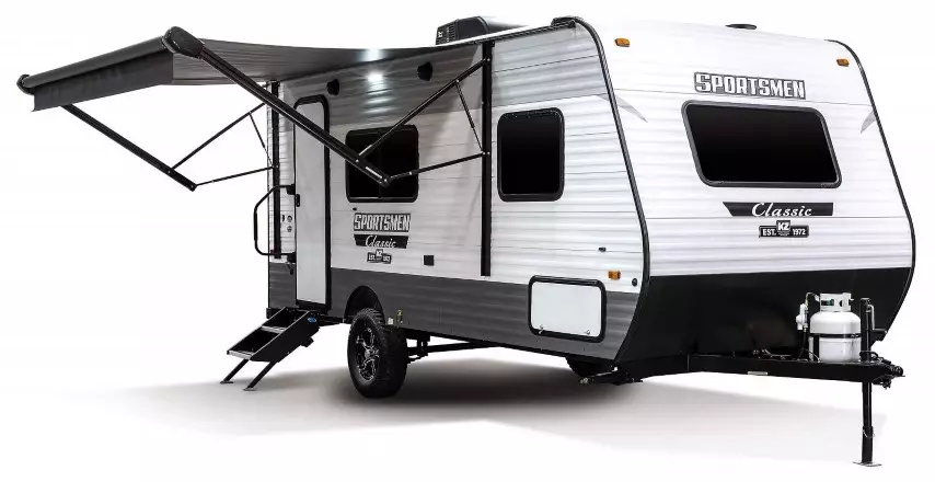 Sportsmen Classic 130RB review Lightest and Smallest RV with a Dry Bathroom