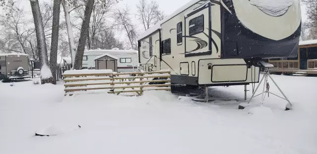 staying warm in a pop up camper in winter