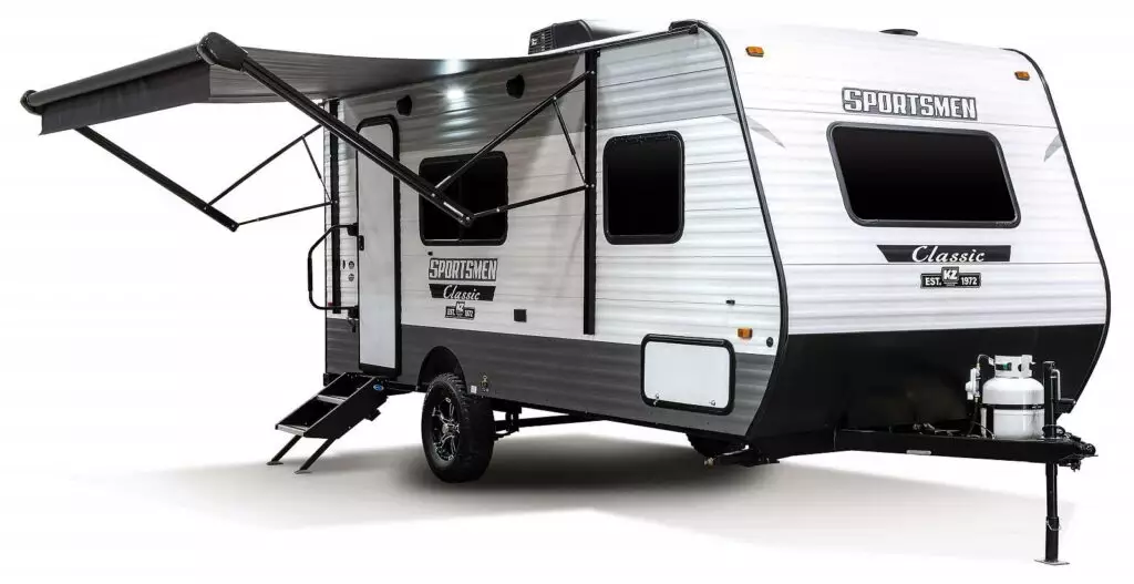 160QB camper Under 3000 lbs (dry weight) for Up to 3 People