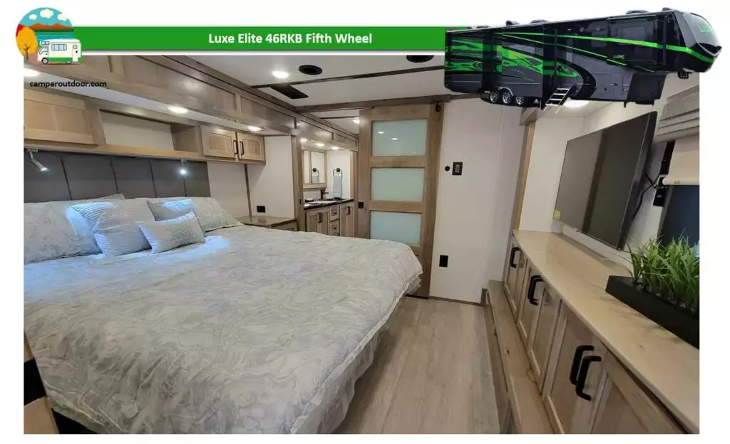 luxe elite 46rkb 5th wheel camper bedroom